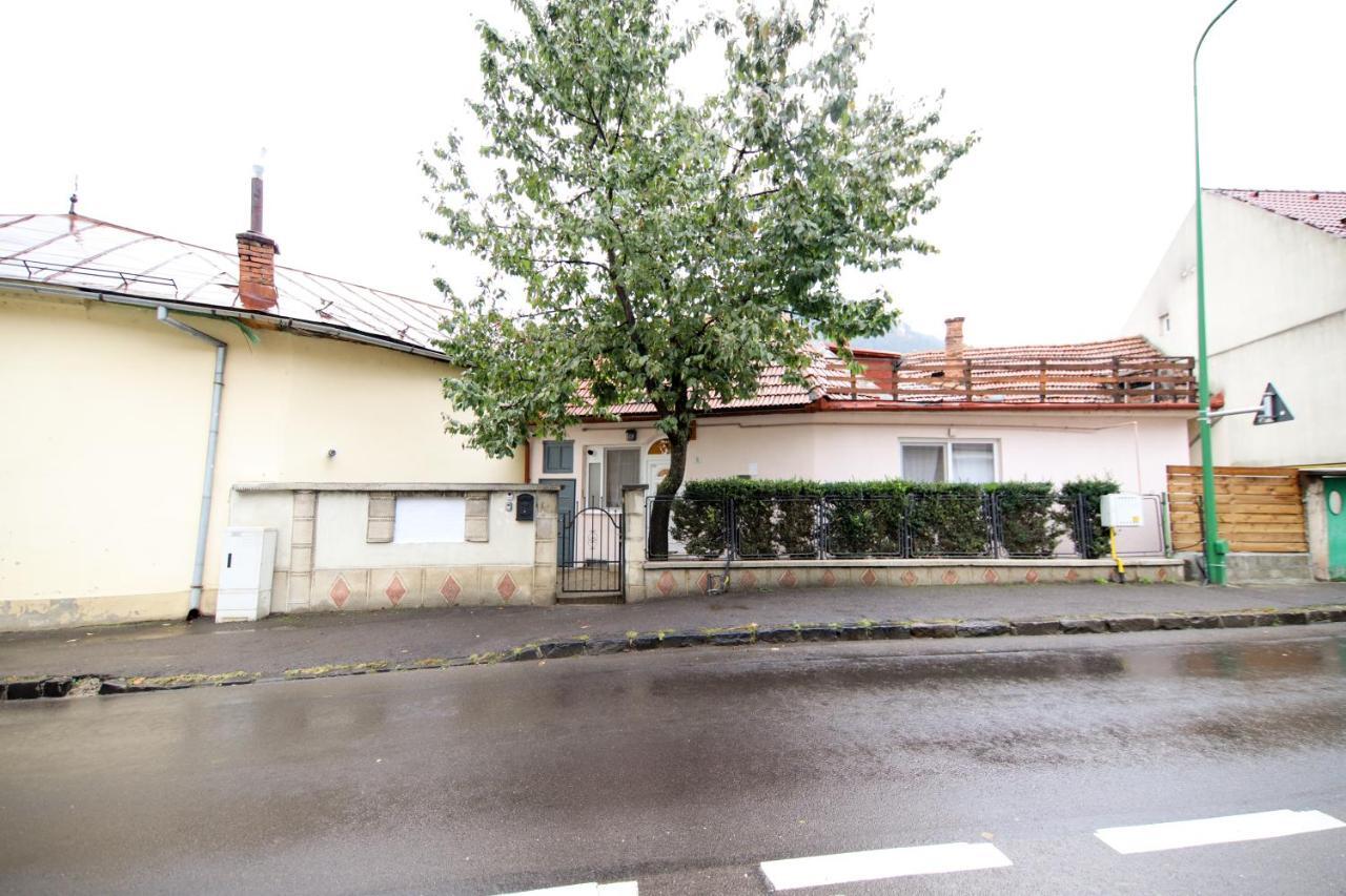 Ferienwohnung June Studio Brașov Exterior foto